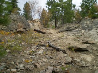 Further in the trail becomes more rocky, Skaha Bluffs Shady Valley Trail 2014-10.